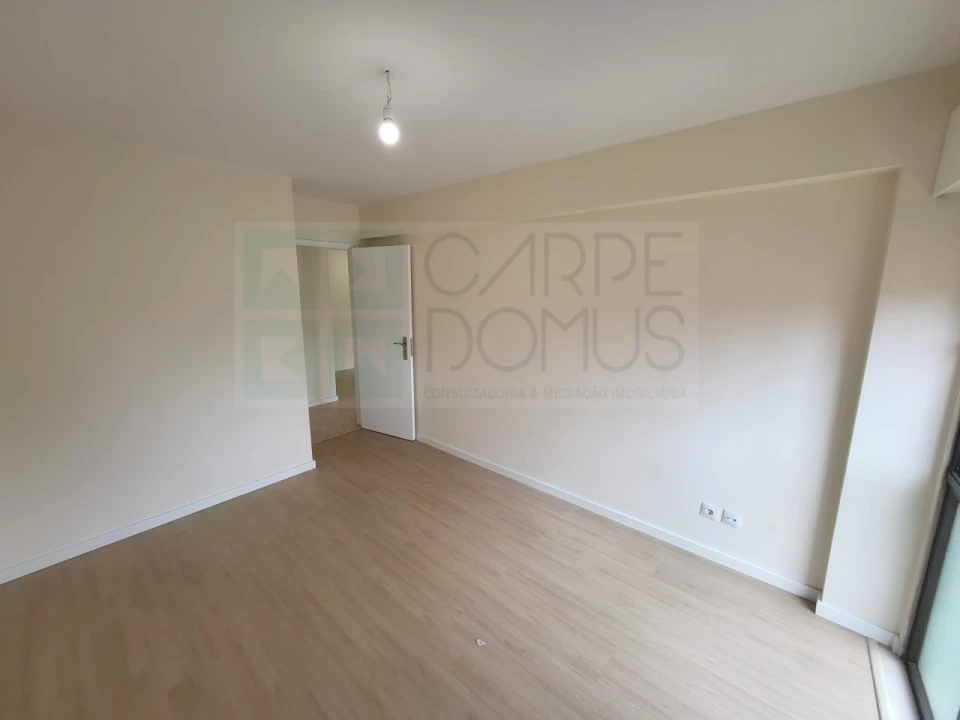 Apartamento T2 para Venda em Algueirão-Mem Martins Foto 22