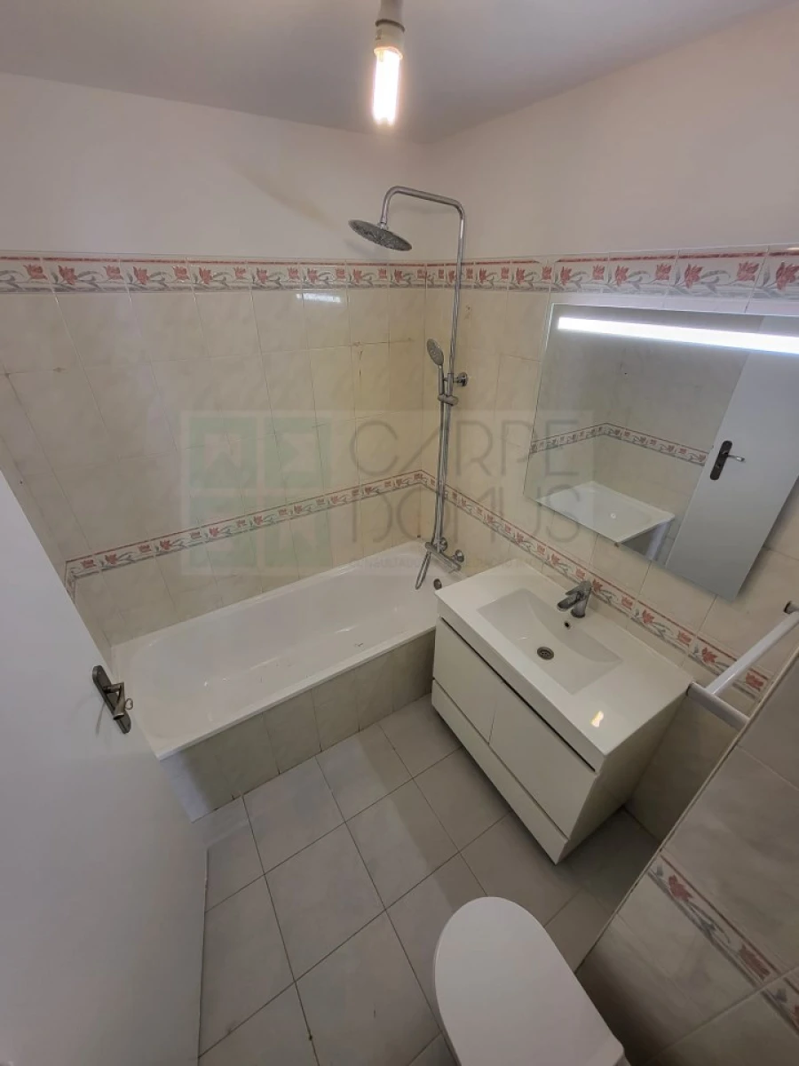 Apartamento T2 para Venda em Algueirão-Mem Martins Foto 8