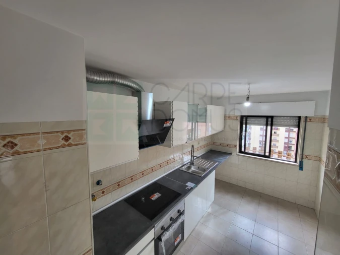 Apartamento T2 para Venda em Algueirão-Mem Martins Foto 11