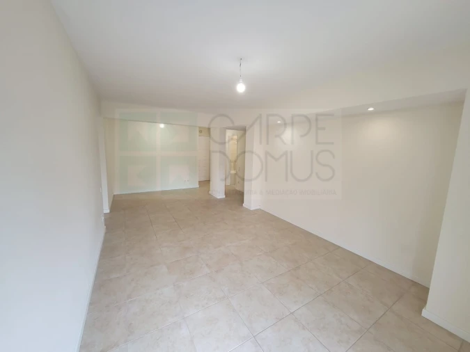 Apartamento T2 para Venda em Algueirão-Mem Martins Foto 26