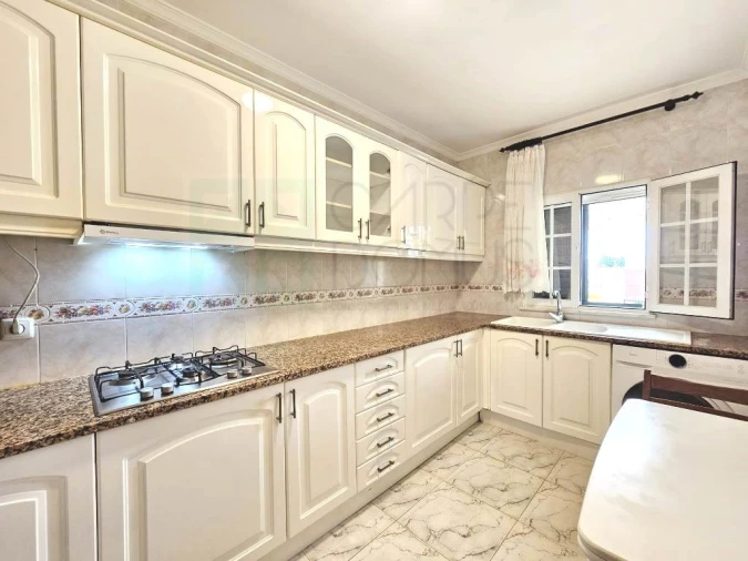 Moradia T4 para Venda em Vila Nova de Cacela Foto 9