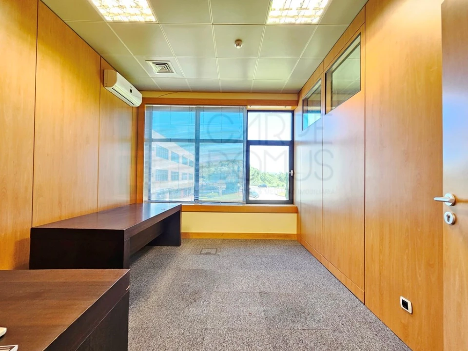 Escritório para Venda em Santa Maria e São Miguel, São Martinho, São Pedro Penaferrim Foto 17