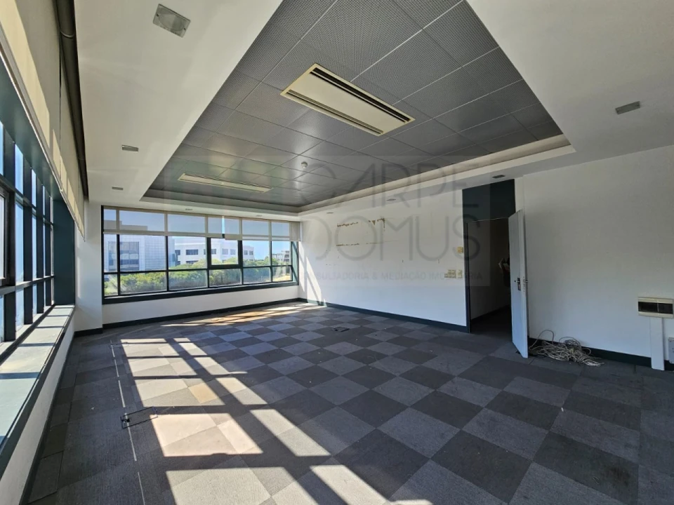 Escritório para Venda em Santa Maria e São Miguel, São Martinho, São Pedro Penaferrim Foto 46