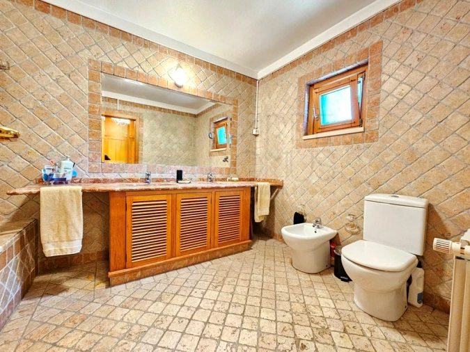 Moradia T4 para Venda em Santo Estêvão Foto 28