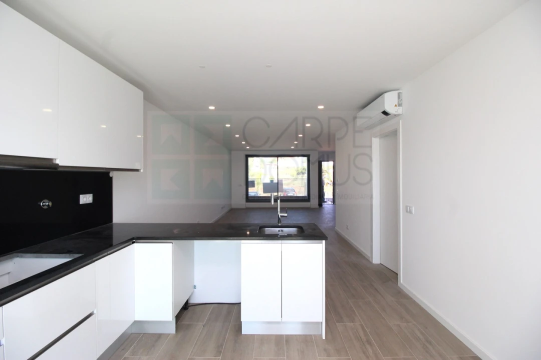 Moradia T4 para Venda em Tavira (Santa Maria e Santiago) Foto 6