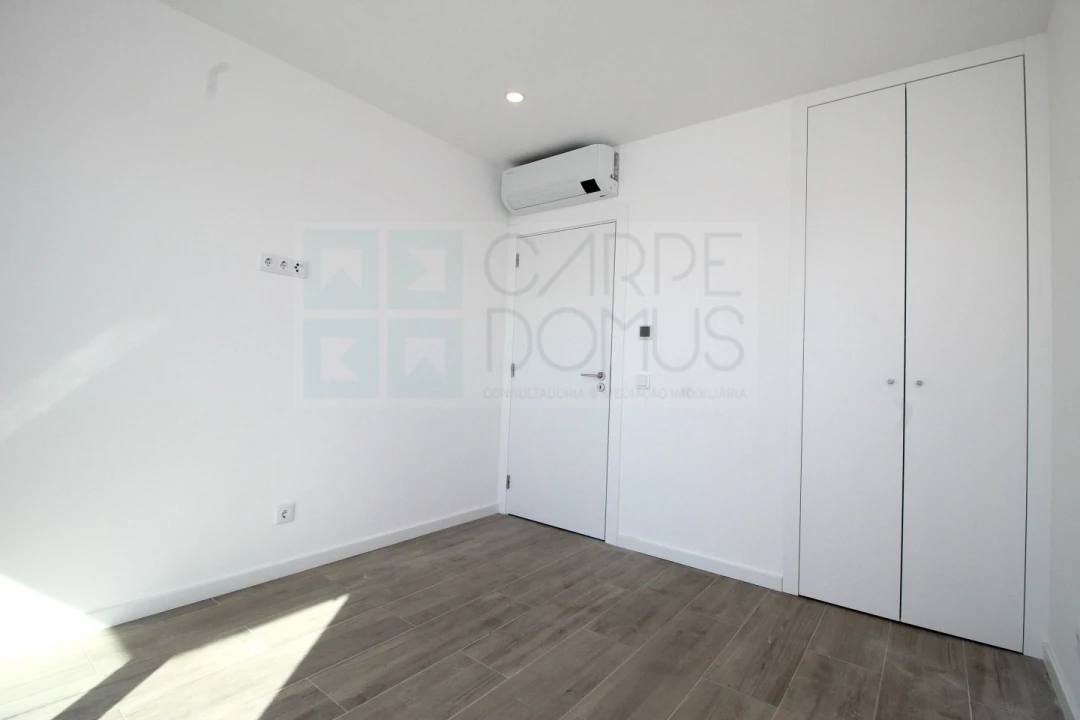 Moradia T4 para Venda em Tavira (Santa Maria e Santiago) Foto 9