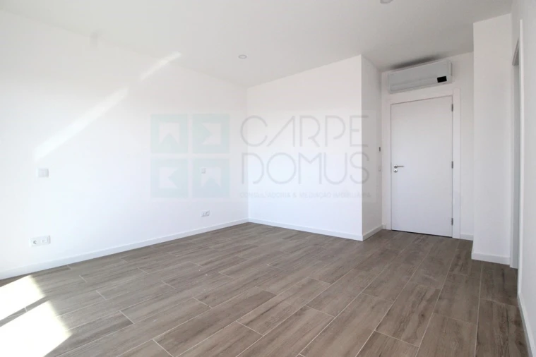 Moradia T4 para Venda em Tavira (Santa Maria e Santiago) Foto 16