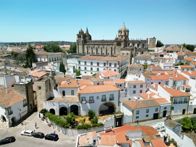 Prédio para Venda em Évora (São Mamede, Sé, São Pedro e Santo Antão) Foto 81