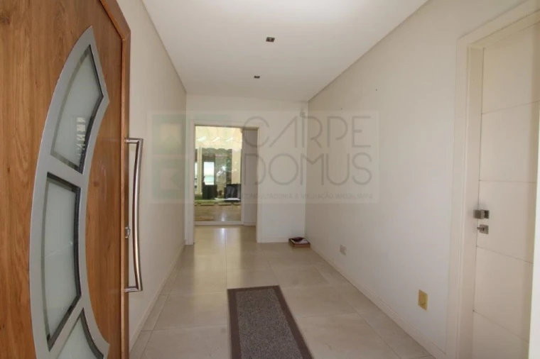 Moradia T4 para Venda em Quelfes Foto 5