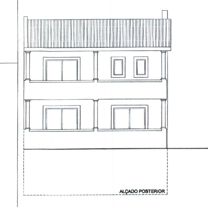 Moradia T4 para Venda em Valado dos Frades Planta 9