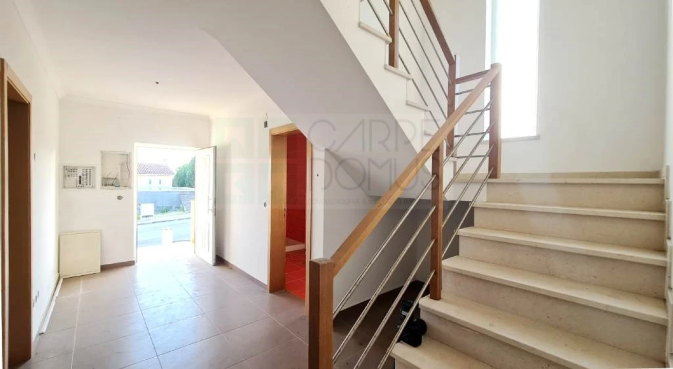 Moradia T4 para Venda em Valado dos Frades Foto 20