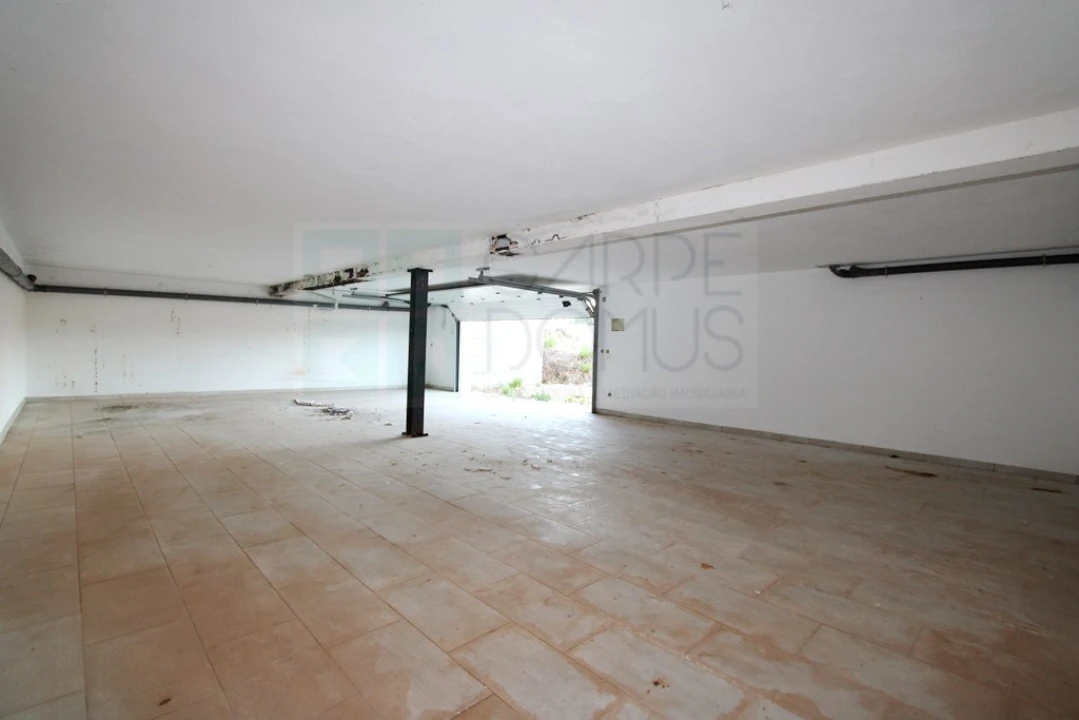 Moradia T4 para Venda em Valado dos Frades Foto 40