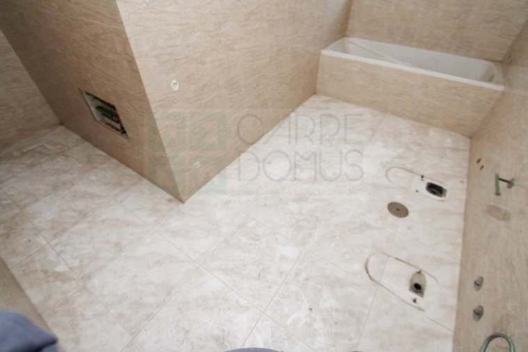 Moradia T4 para Venda em Valado dos Frades Foto 28