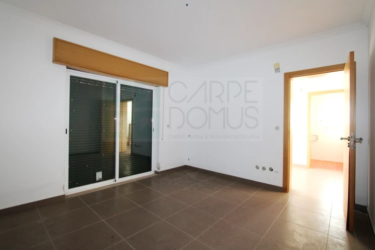 Moradia T4 para Venda em Valado dos Frades Foto 27