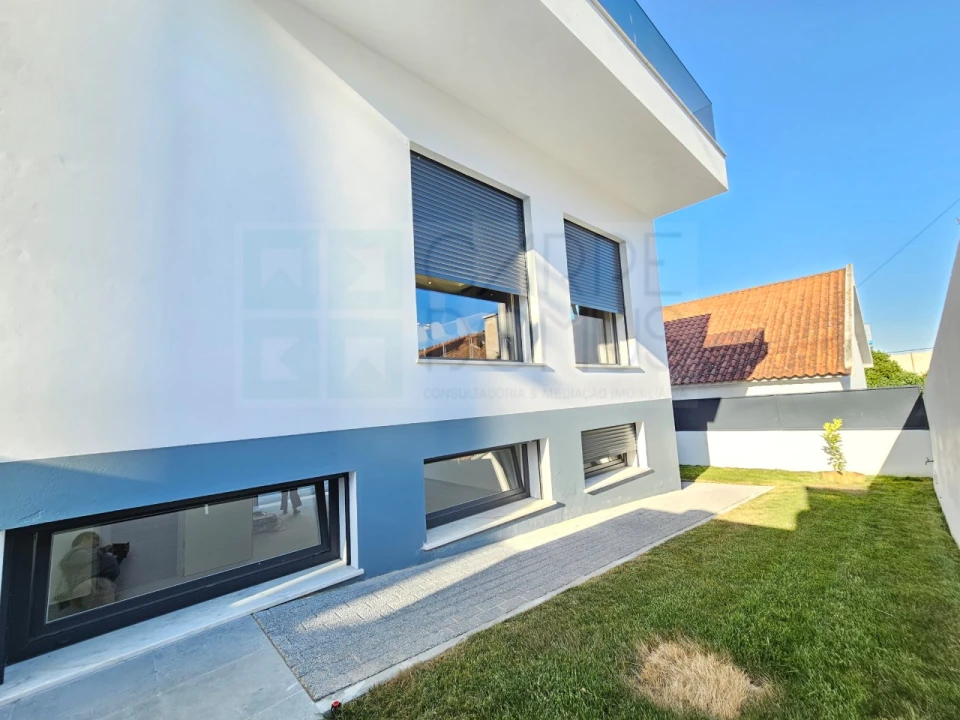 Moradia T4 para Venda em Alverca do Ribatejo e Sobralinho Foto 32