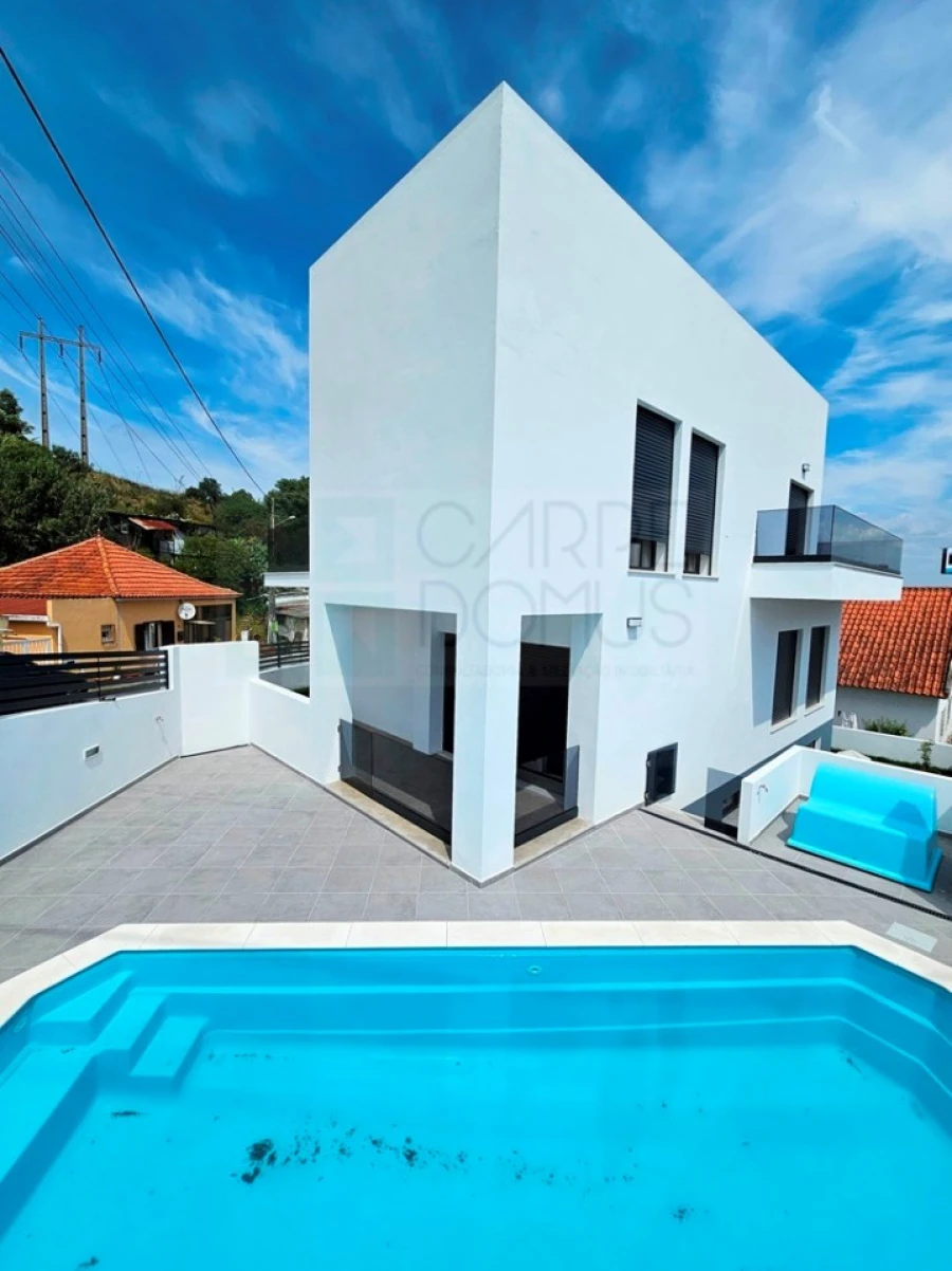 Moradia T4 para Venda em Alverca do Ribatejo e Sobralinho Foto 28