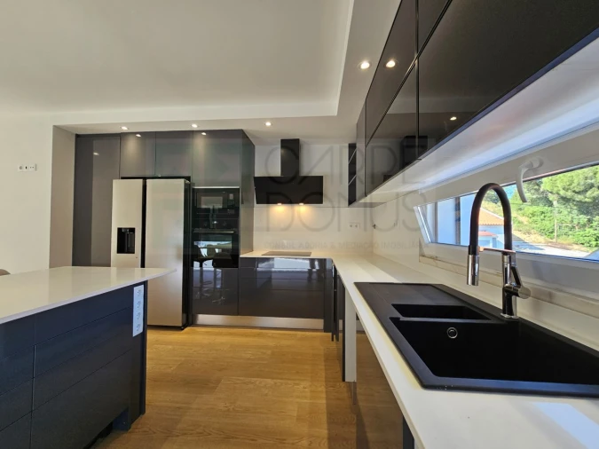 Moradia T4 para Venda em Alverca do Ribatejo e Sobralinho Foto 5