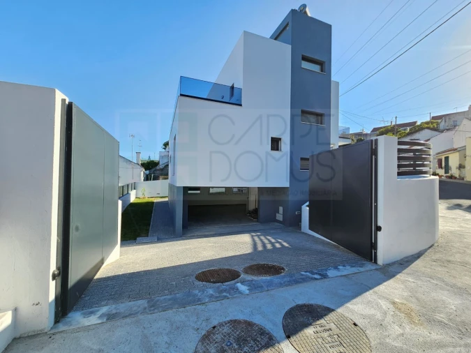 Moradia T4 para Venda em Alverca do Ribatejo e Sobralinho Foto 48