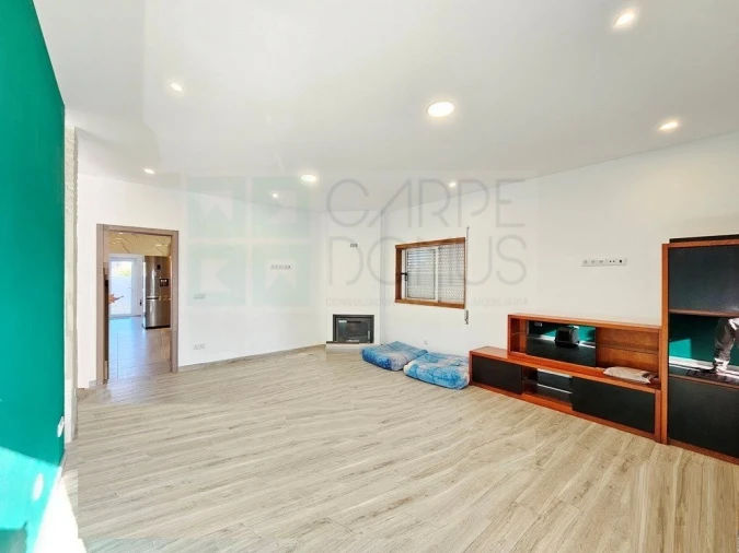 Moradia T4 para Venda em Lavos Foto 8