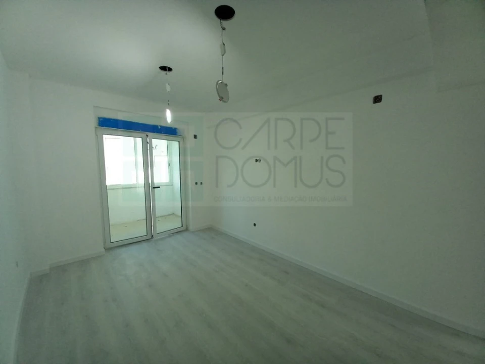 Apartamento T4 para Venda em Póvoa de Santa Iria e Forte da Casa Foto 11