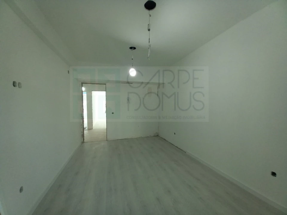 Apartamento T4 para Venda em Póvoa de Santa Iria e Forte da Casa Foto 13