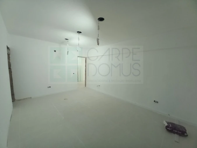 Apartamento T4 para Venda em Póvoa de Santa Iria e Forte da Casa Foto 8
