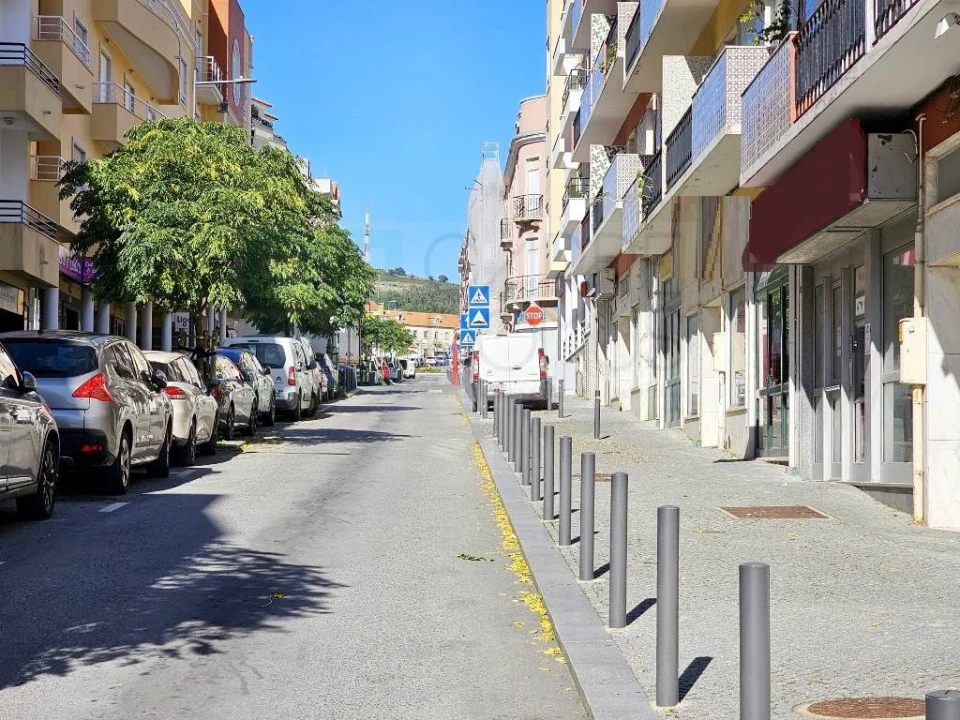 Loja para Venda em Malveira e São Miguel de Alcainça Foto 32