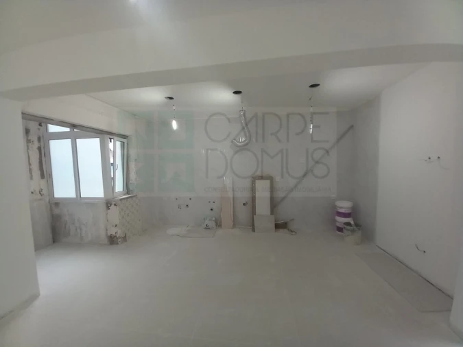 Apartamento T2 para Venda em Laranjeiro e Feijó Foto 15