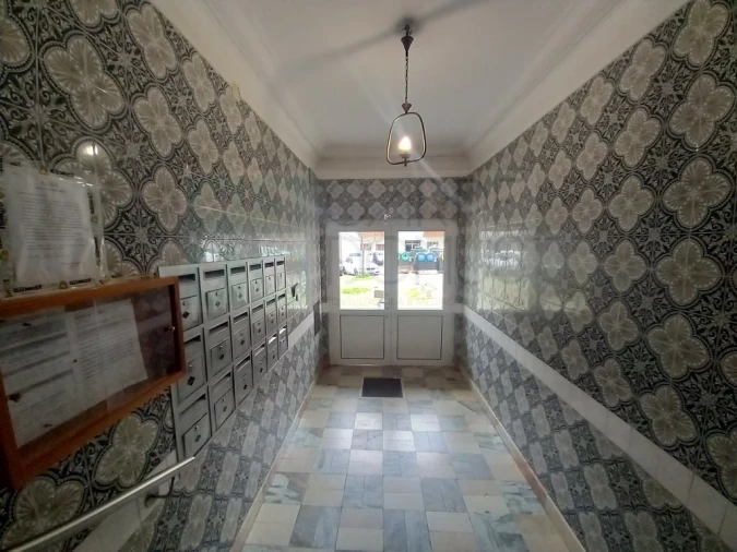 Apartamento T2 para Venda em Laranjeiro e Feijó Foto 23