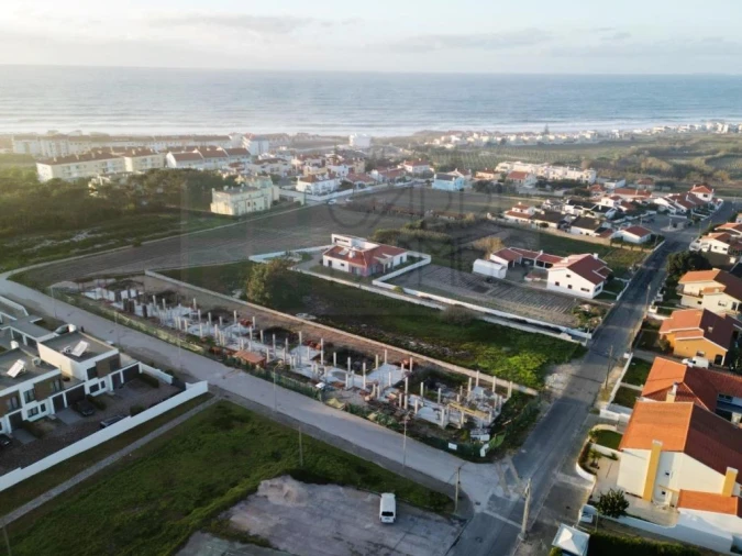 Moradia T3 para Venda em A dos Cunhados e Maceira Foto 5