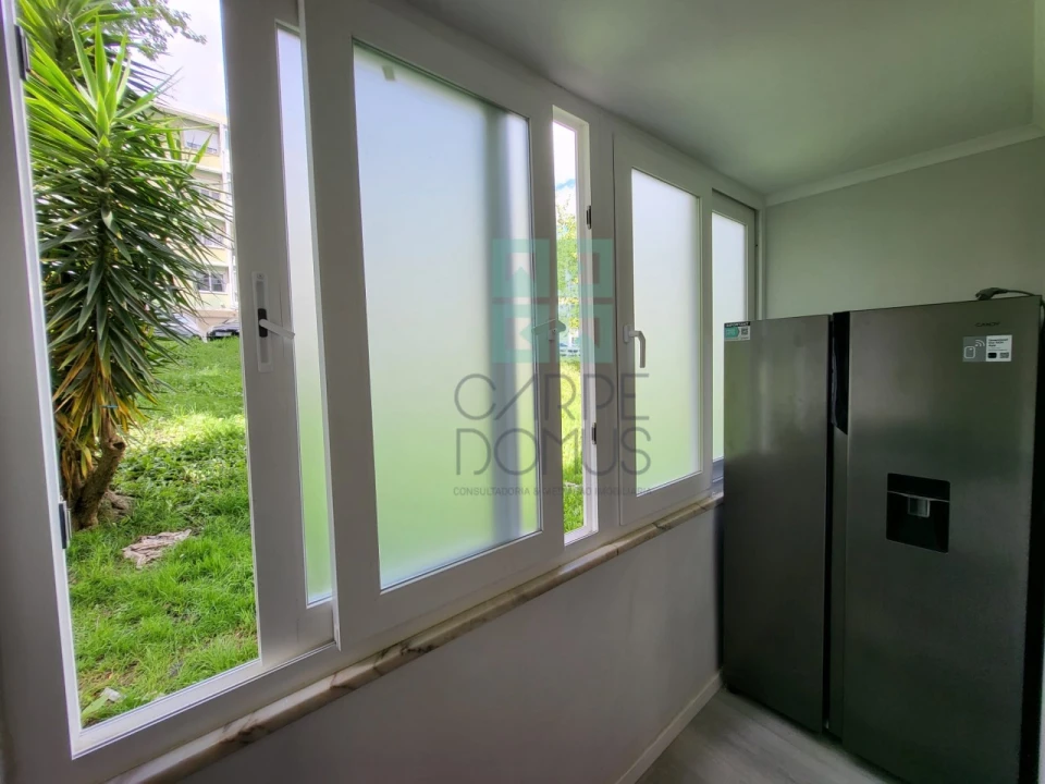 Apartamento T2 para Venda em Benfica Foto 8