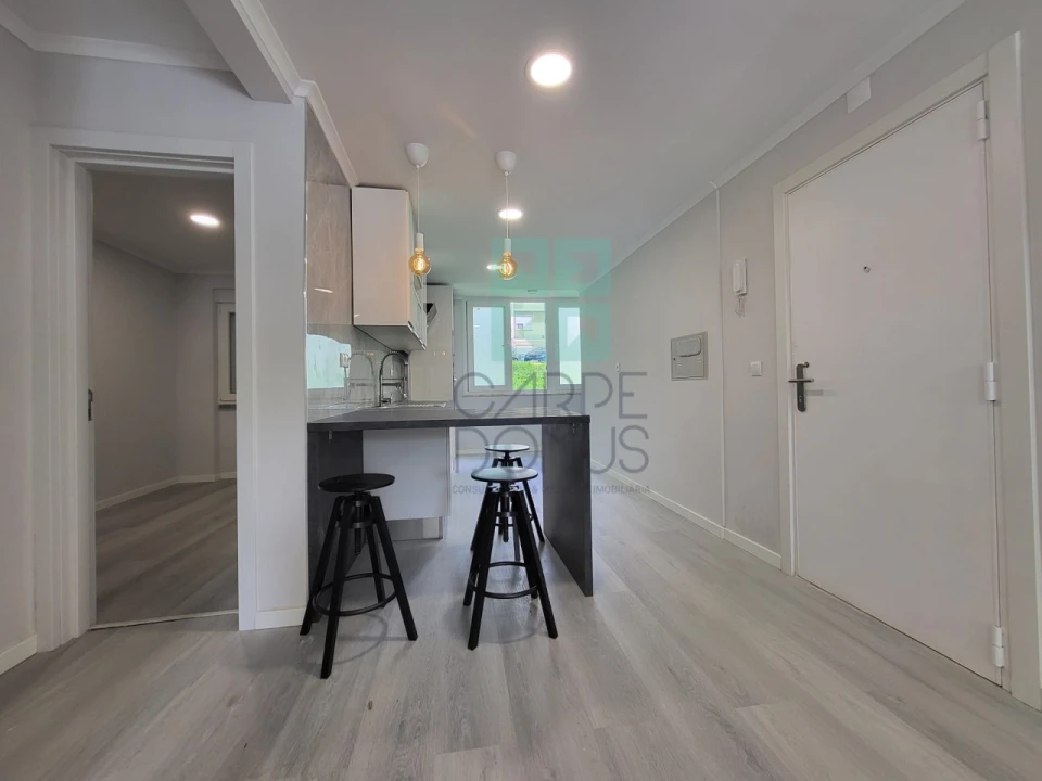 Apartamento T2 para Venda em Benfica Foto 13