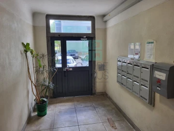 Apartamento T2 para Venda em Benfica