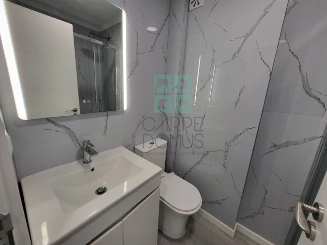 Apartamento T2 para Venda em Benfica Foto 15