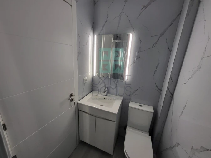 Apartamento T2 para Venda em Benfica Foto 18