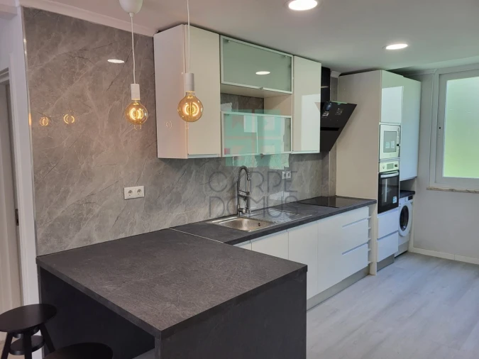 Apartamento T2 para Venda em Benfica Foto 26