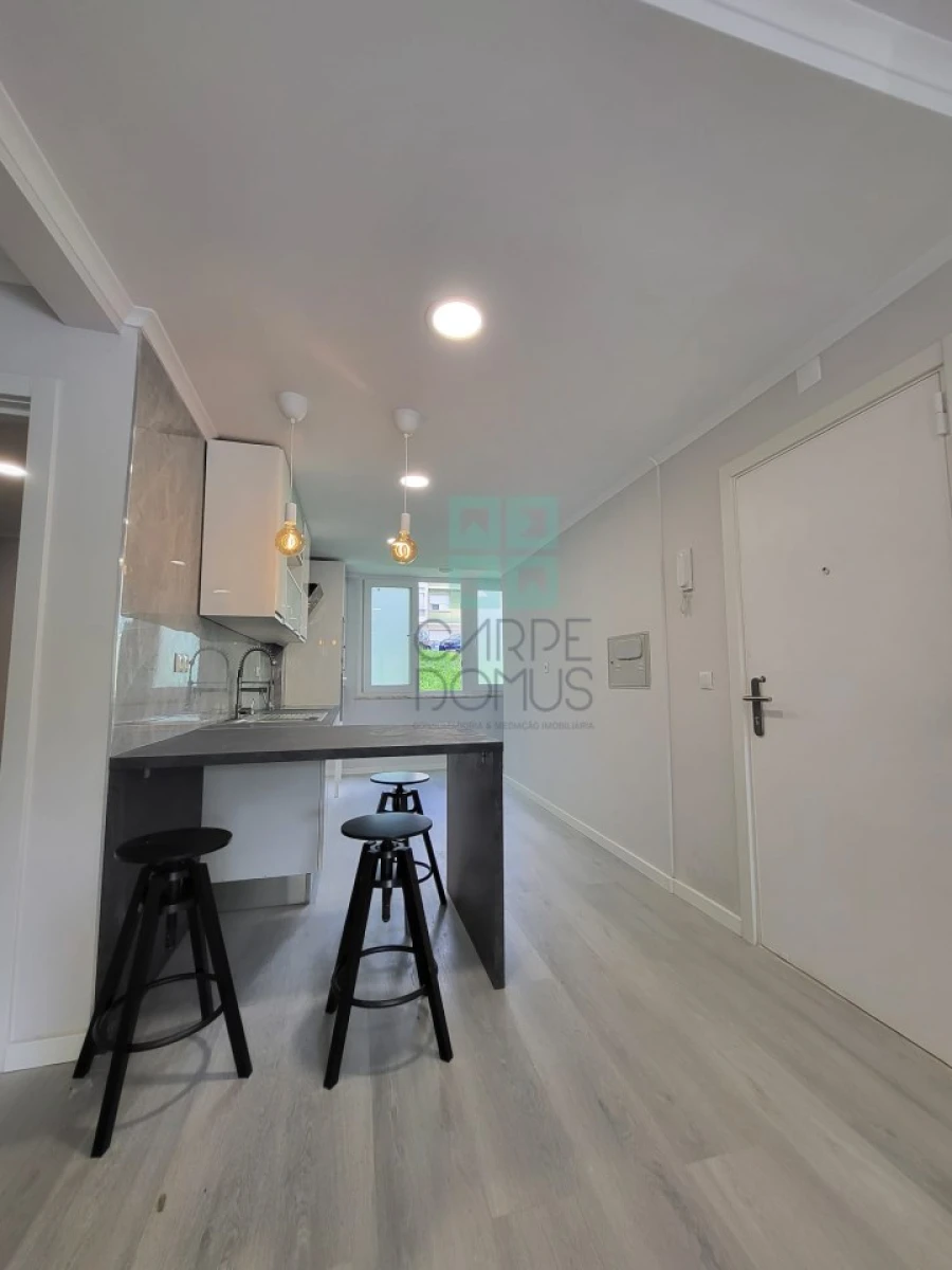Apartamento T2 para Venda em Benfica Foto 31