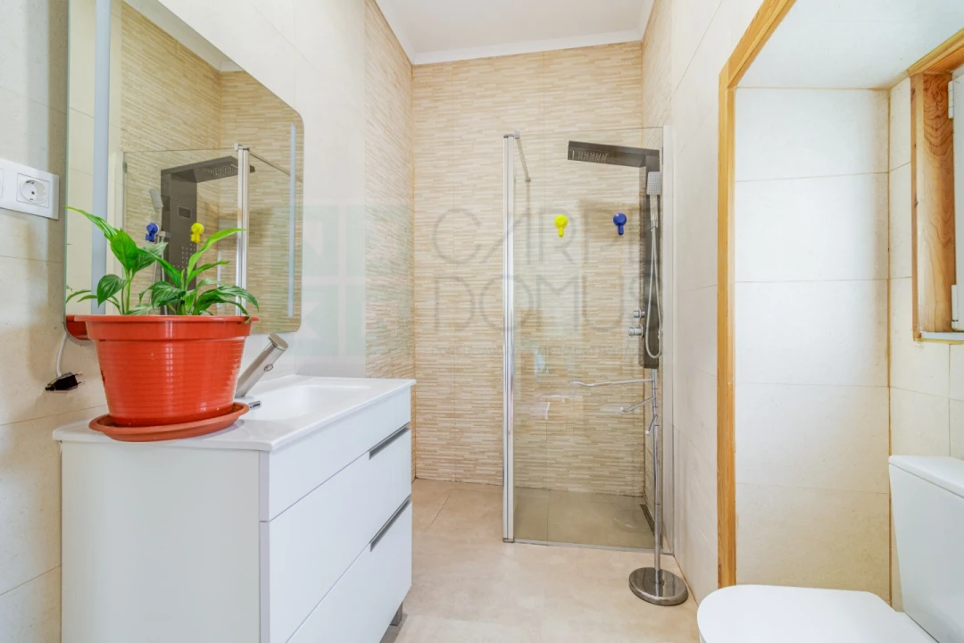 Moradia T3 para Venda em Azueira e Sobral da Abelheira Foto 9