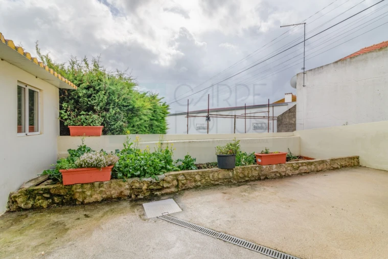 Moradia T3 para Venda em Azueira e Sobral da Abelheira Foto 23