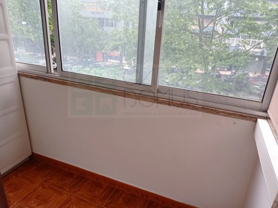 Apartamento T4 para Venda em Alvalade Foto 20