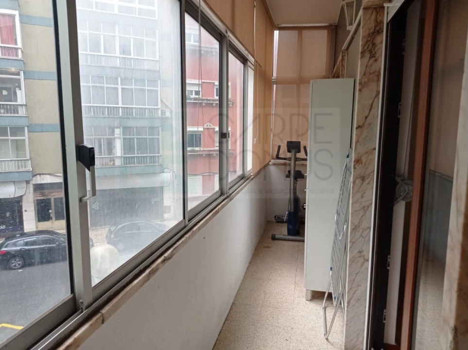 Apartamento T4 para Venda em Alvalade Foto 19