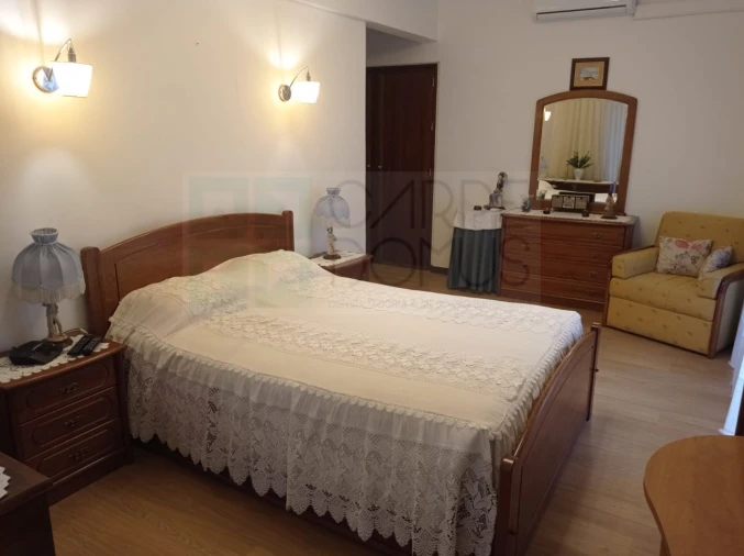 Apartamento T4 para Venda em Alvalade Foto 11