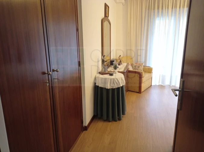 Apartamento T4 para Venda em Alvalade Foto 13