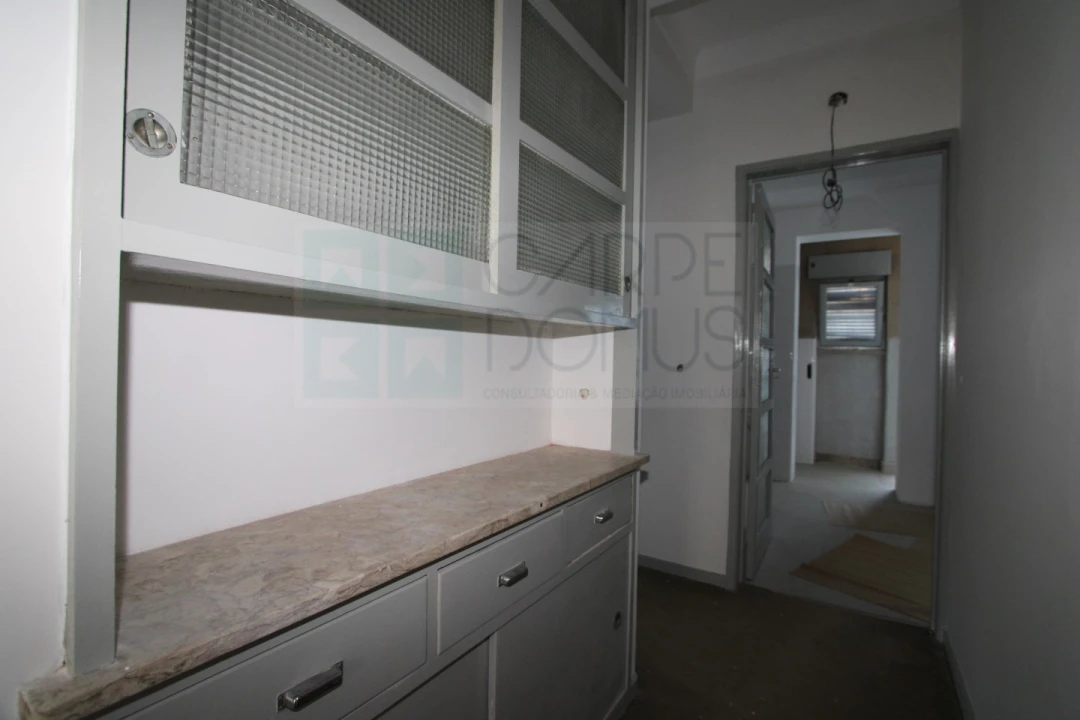 Apartamento T7 para Venda em Arroios Foto 12