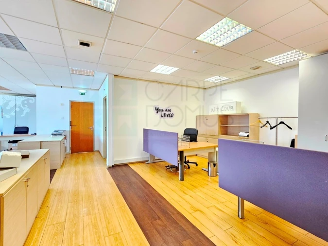 Escritório para Venda em Carnaxide e Queijas Foto 35