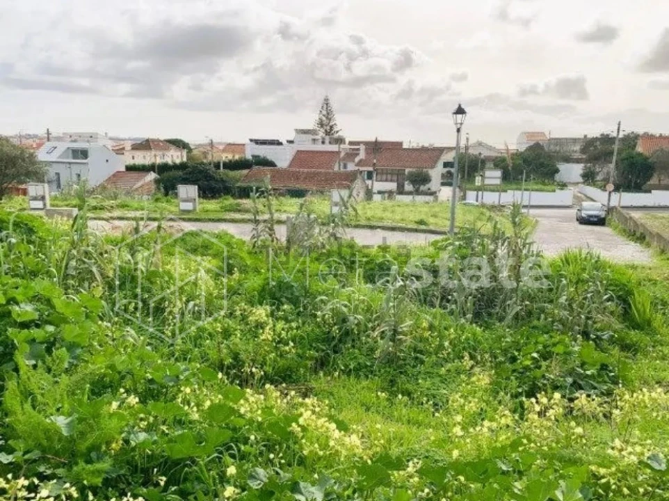 Terreno para Venda em Rio de Mouro Foto 4