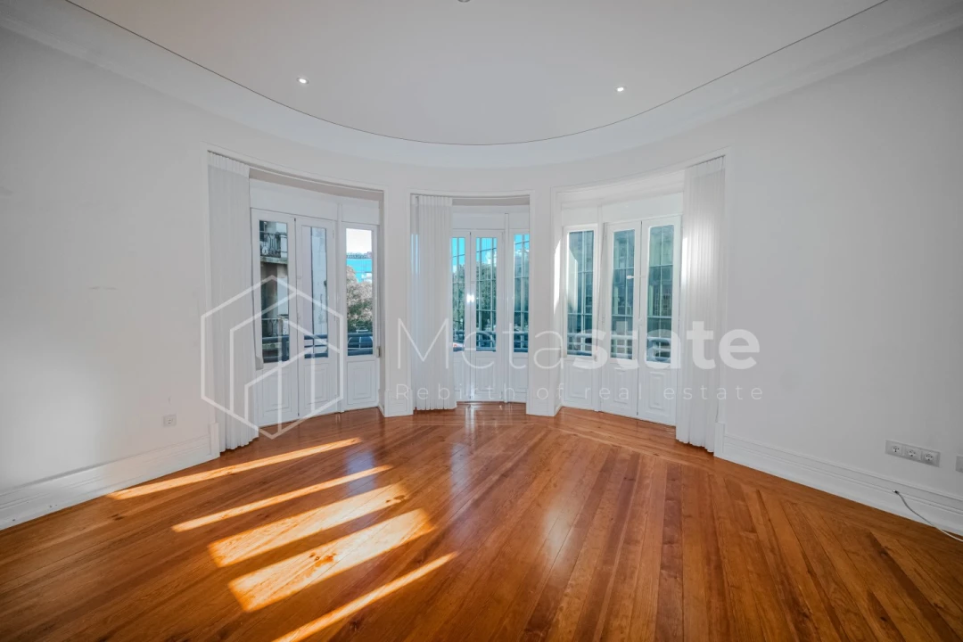 Apartamento T4 para Venda em Arroios Foto 3