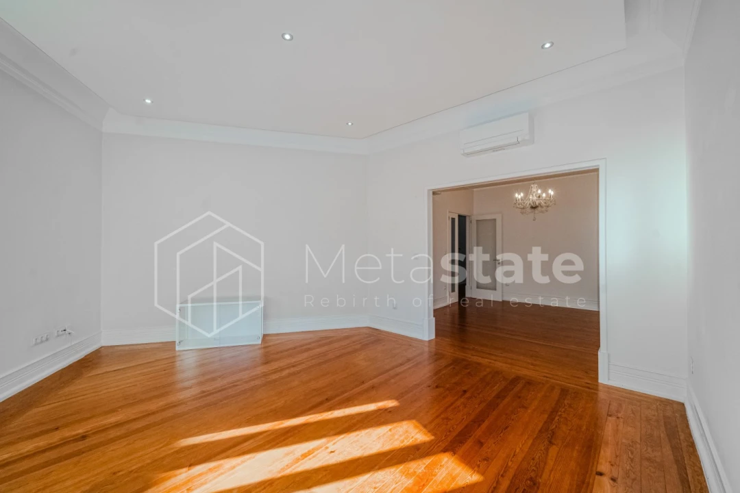 Apartamento T4 para Venda em Arroios Foto 8