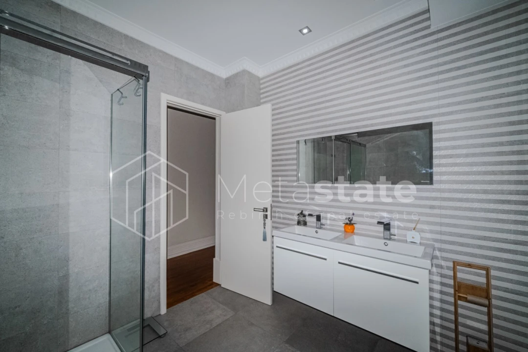 Apartamento T4 para Venda em Arroios Foto 29