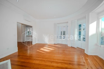 Apartamento T4 para Venda em Arroios